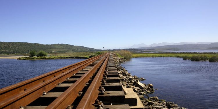 africa-ferrovie-treni-investire-fondi