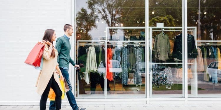 consumi-shopping-spending-megatrend-investire